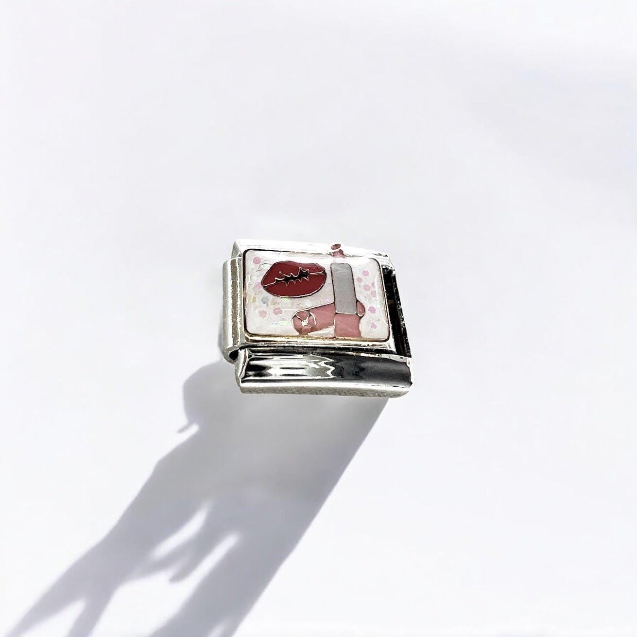 Charm Labial
